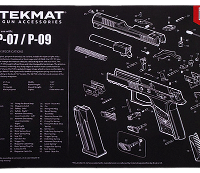 TekMat CZ P-07/P-09 Cleaning Mat Black/White Rubber 11" x 17"
